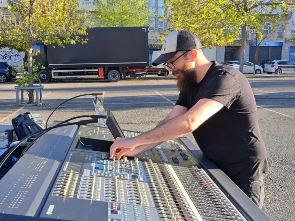 f4e92b6f-db94-4131-844a-eddf46a906b6